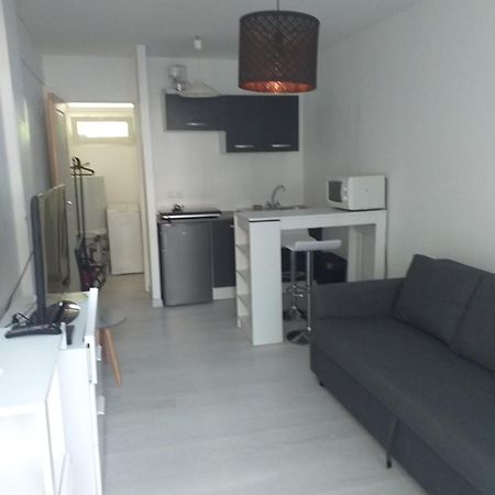 Studio Meuble Wifi A Proximite Du Tram Castelnau-le-Lez Exterior photo